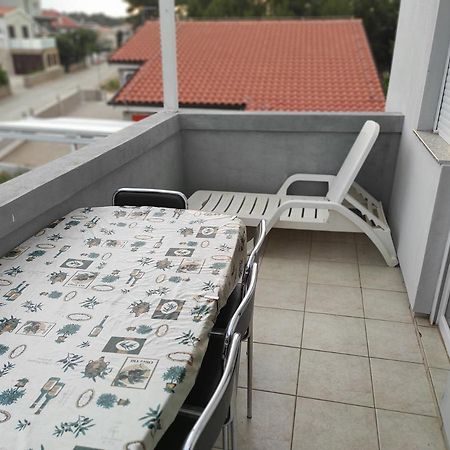 Apartment Marina Vir Bagian luar foto
