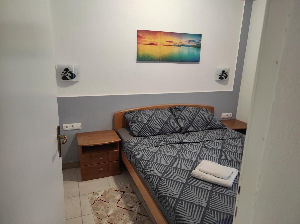 Apartment Marina Vir Bagian luar foto